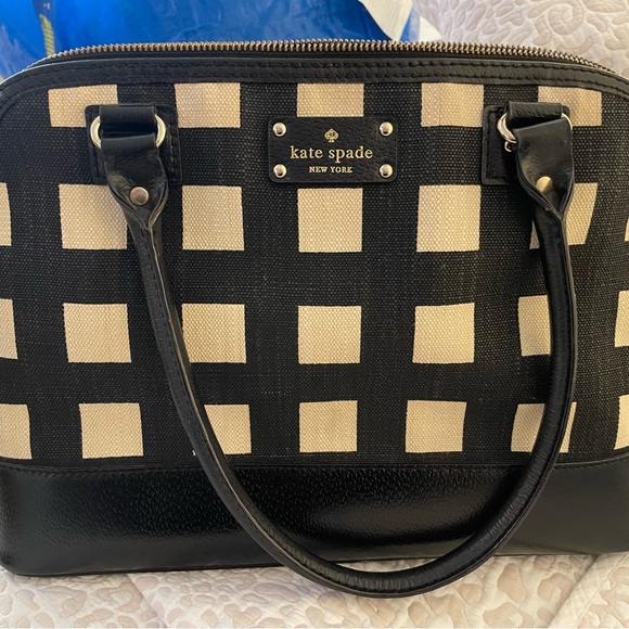 Kate Spade Purse - Picture 1 of 2